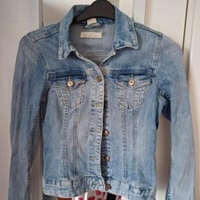 h and M denim jacket size eur 34 , button down front