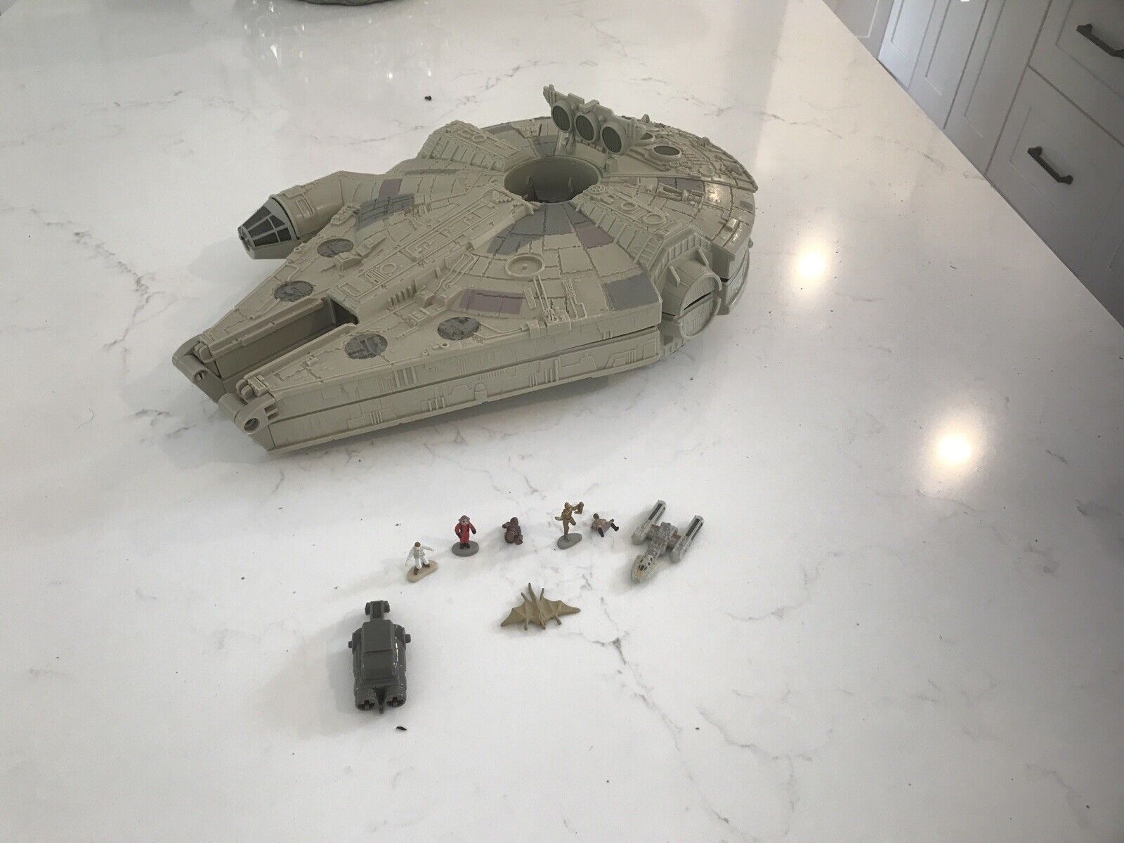 Picture 1 of 8