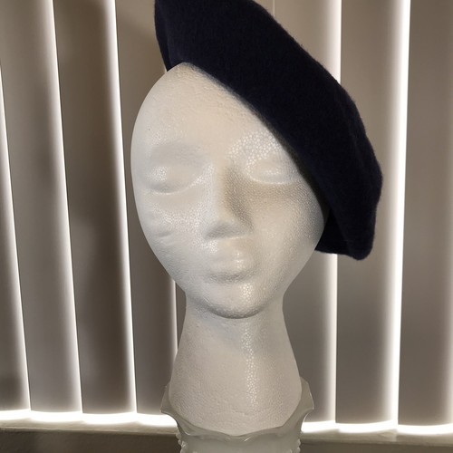 Beret - Picture 5 of 11