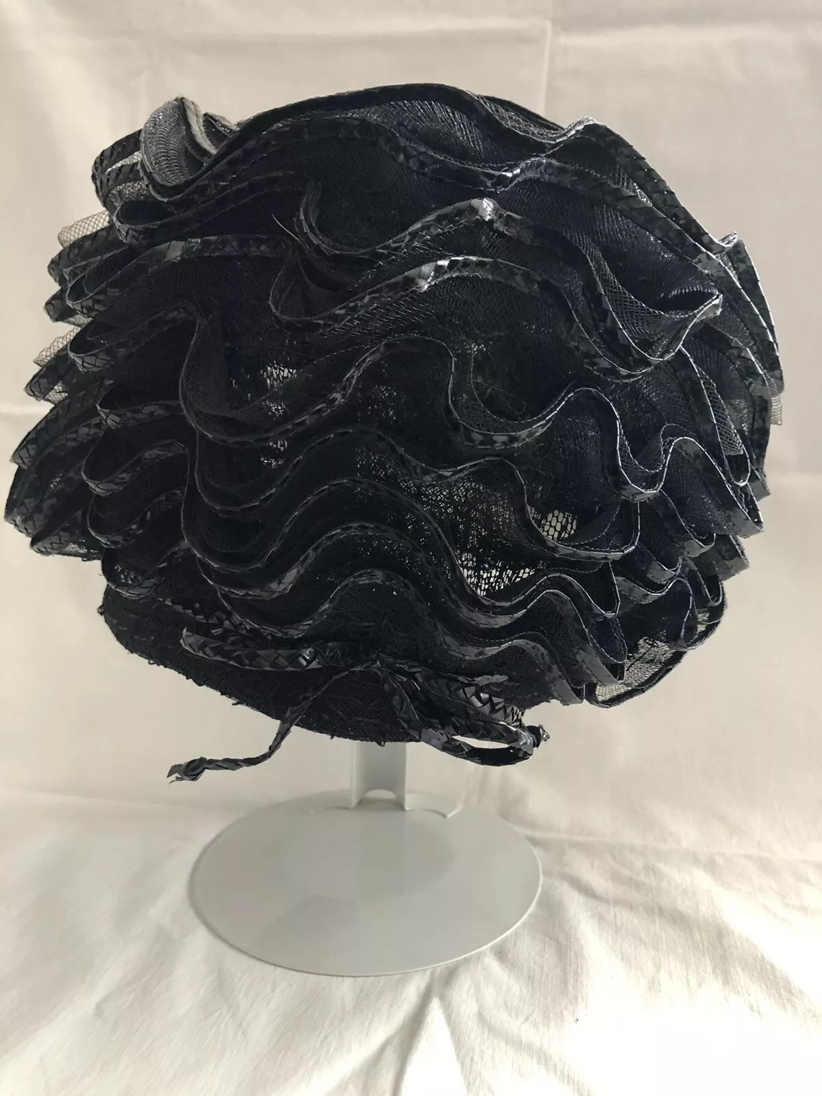 Chapeau noir à volants Christian Dior