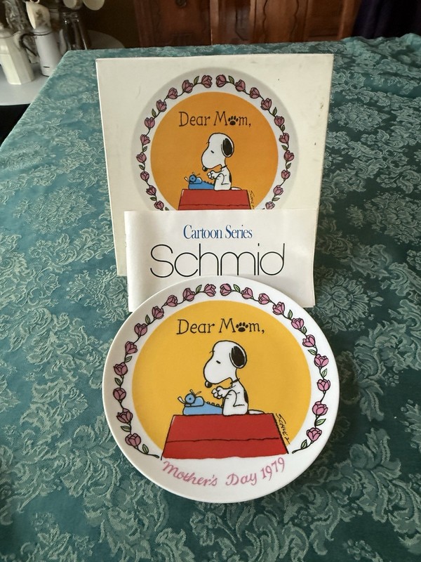 Peanuts 1979 Limited Edition Mother's Day Plate Snoopy Schmid w/ Box
