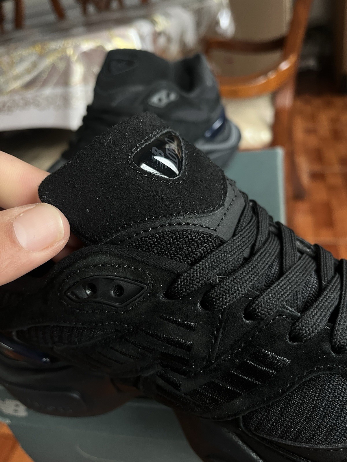 New Balance 9060 Triple Black Cat U9060BPM Women’s Men’s 5-12 thumbnail 2