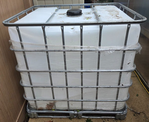 IBC Liquid Storage Tote FDA Approved 275 Gallon