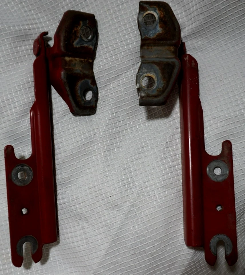 Par de bisagras de capó izquierdo derecho Protege5 1999 2001 2002 2003 MAZDA PROTEGE hatchback Foto 3 de 4