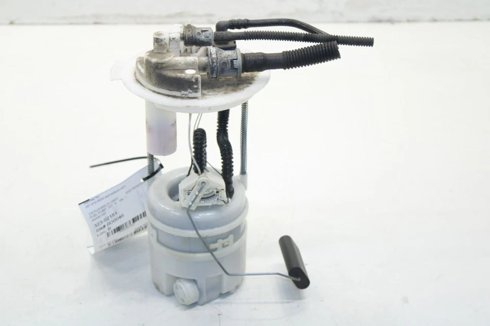 2015-2021 Jeep Renegade Sport 2.4L FWD Fuel Pump Assembly 52029625AA OEM - Image 3 of 4