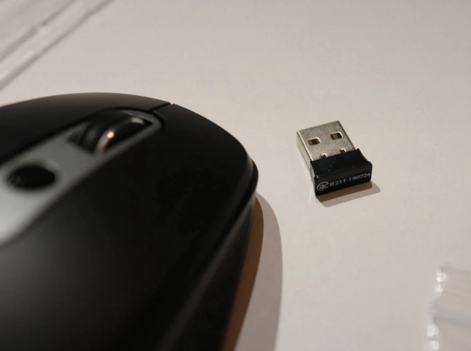 Wireless Bluetooth Optical mouse,  Side Scroll Wheel, 2.4 Receiver, rechargeable - Image 4 of 4