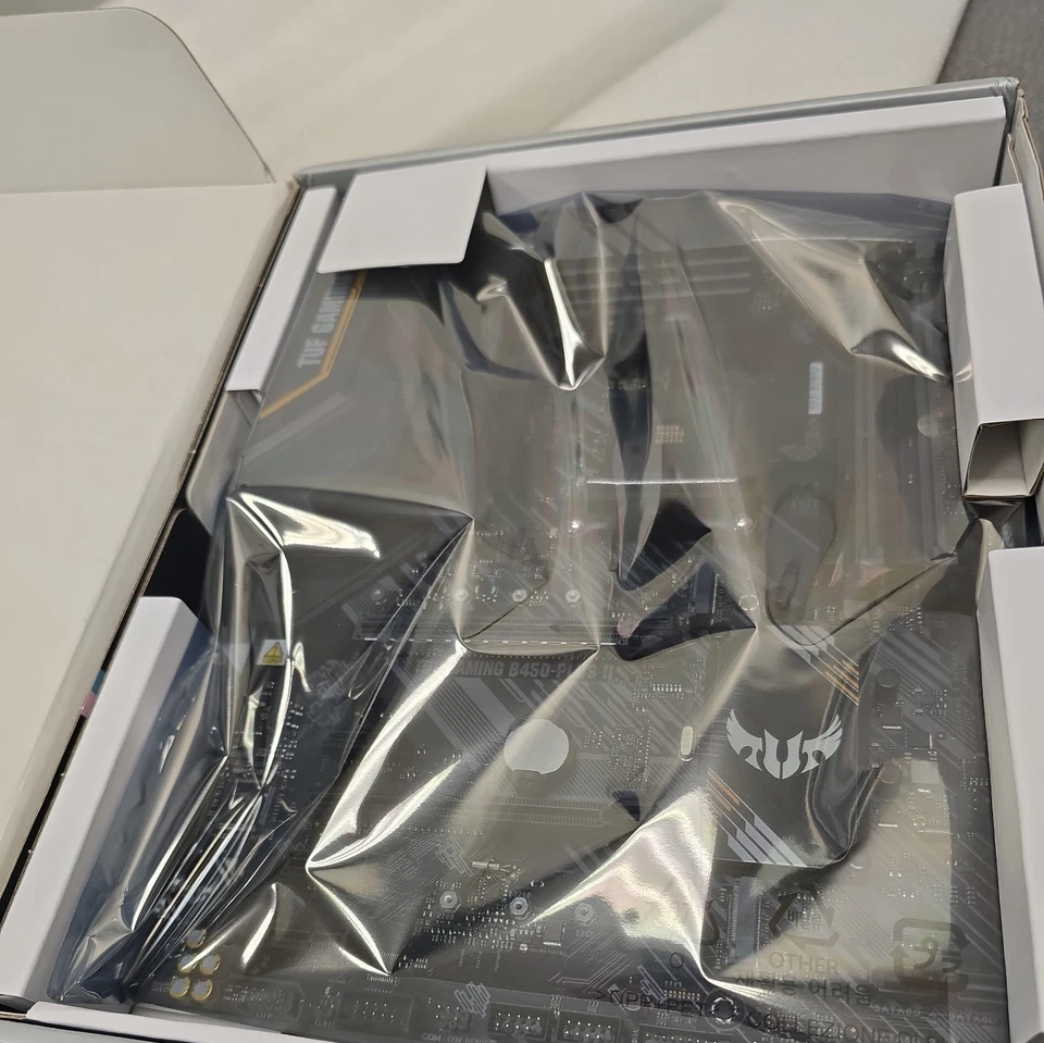 Asus TUF GAMING B450-PLUS II AM4 ATX - Image 2 of 4