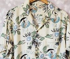 Go Barefoot Vintage Hawaiian Large Shirt Made In The USA Surfing Floral Print
