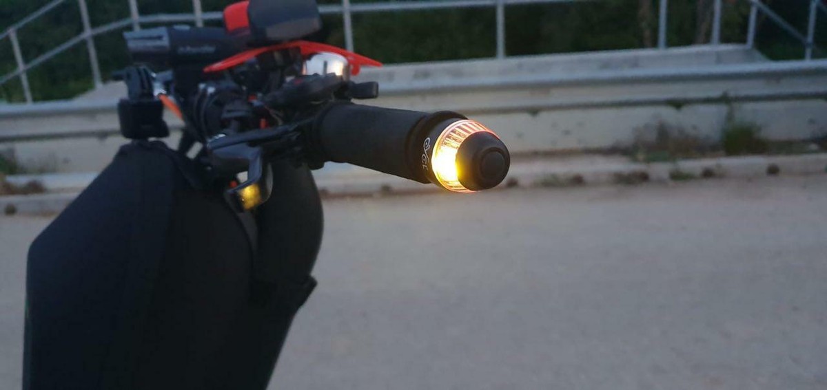 WingLights 360 Mag Per Bici E Monopattino | Frecce LED Magnetiche | USB Ricaricabile - Foto 6