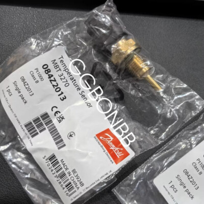Danfoss MBT3270 084Z2013 Temperature Sensor FedEx or DHL or UPS shipping