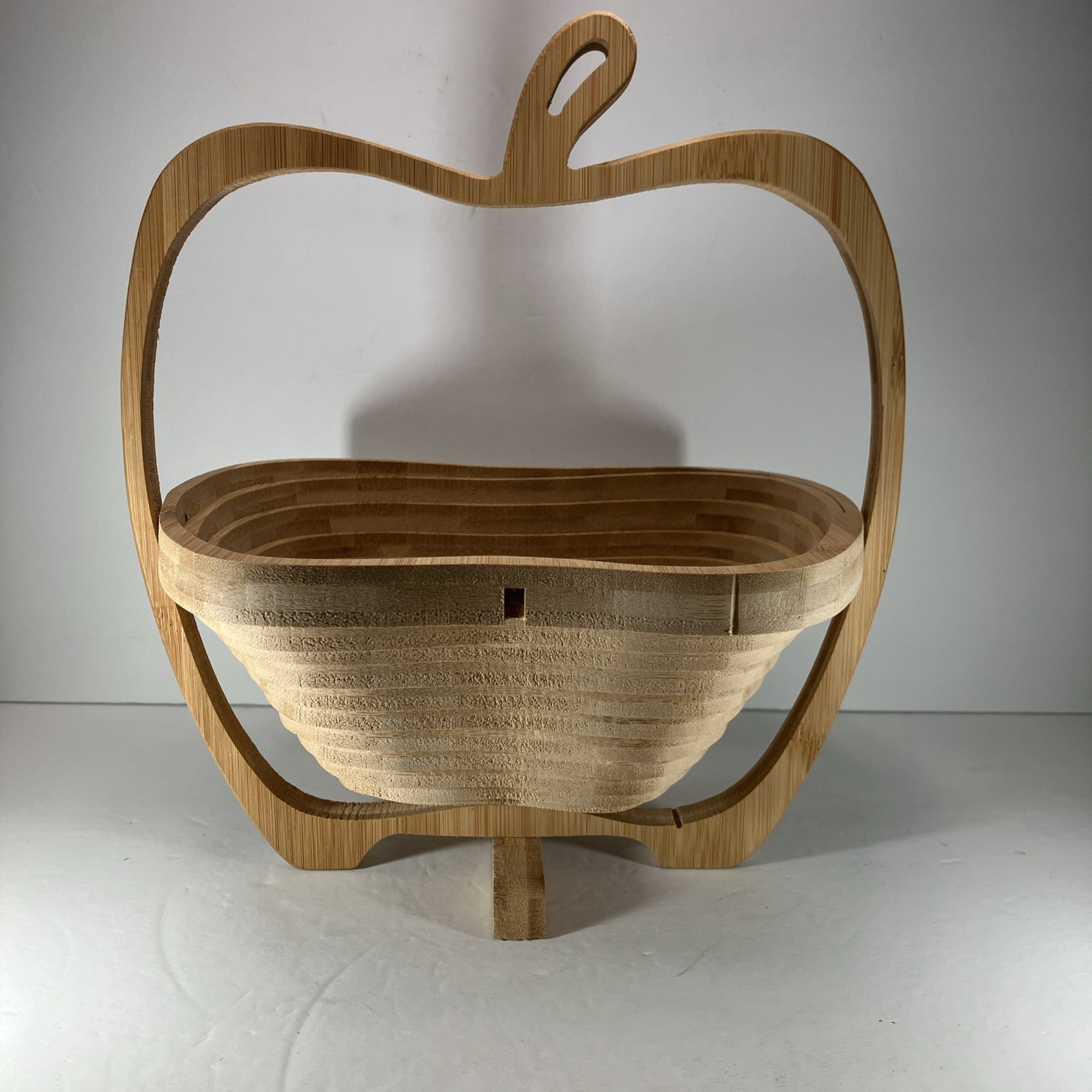 Bonnie And Pop Of New York Wooden Expandable Bowl/Tray Perfect Unused Condition