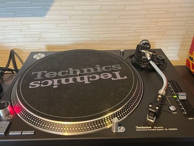 Technics SL-1200MK5 Direct Drive DJ Turntable Black w/ Shure M44G