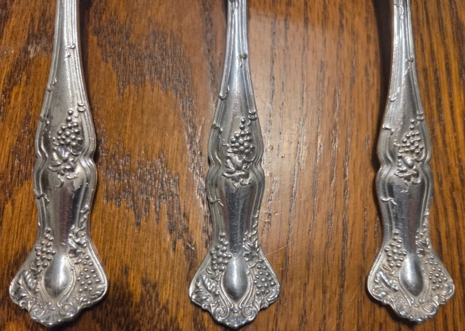 1847 ROGERS BROS UVA VINTAGE (1904) JUEGO DE (6) CUCHARA SOPERA TAZÓN REDONDO (GUMBO) Foto 4 de 4