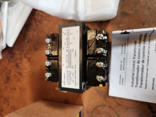 SQUARE D 9070T100D23 Control Transformer,100VA,120/240VAC 4R832 - Picture 3 of 12