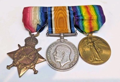 SET OF THREE MILITARY WW1 1914-15 STAR MEDALS AWARDED TO DVR TH OSBORNE RF PIN