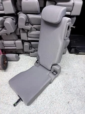2021 2022 2023 2024 2025 Toyota Sienna Second Row Middle Center Seat Gray Cloth 