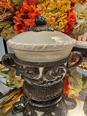 GG Collection, Acanthus Covered Bowl with Metal Holder 5 D