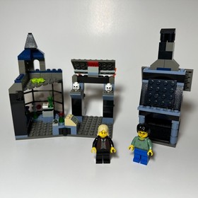 LEGO Harry Potter (2003) Chamber of Secrets 4720: Knockturn Alley 100% Complete