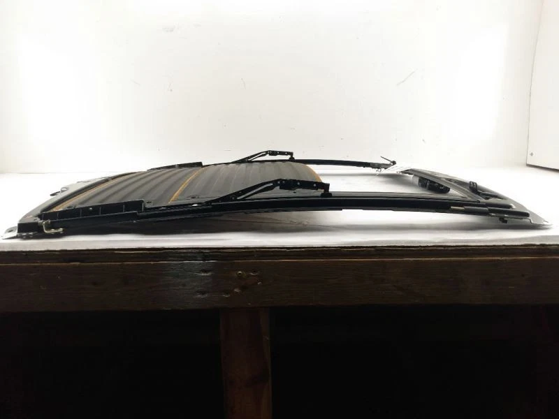 BMW 650i E63 E64 Coupe Sunroof Moonroof Assembly Fits 04 05 06 07 08 09 10 Foto 2 de 4