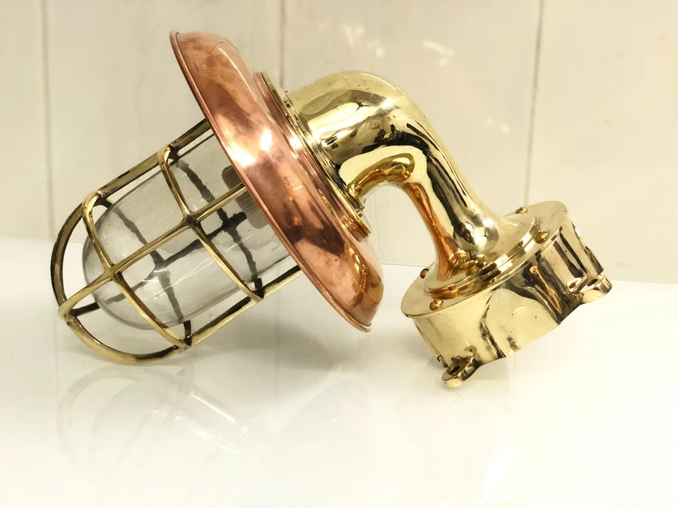 EXTERIOR WALL MOUNT NAUTICAL BULKHEAD LIGHT FIXTURE WITH COPPER SHADE Foto 4 de 4