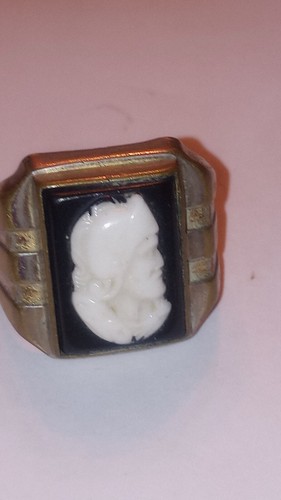 Vintage Men's Cameo Victorian Ring - Knight/Conquistador - Brass - Size 9 1/2 - Picture 12 of 12