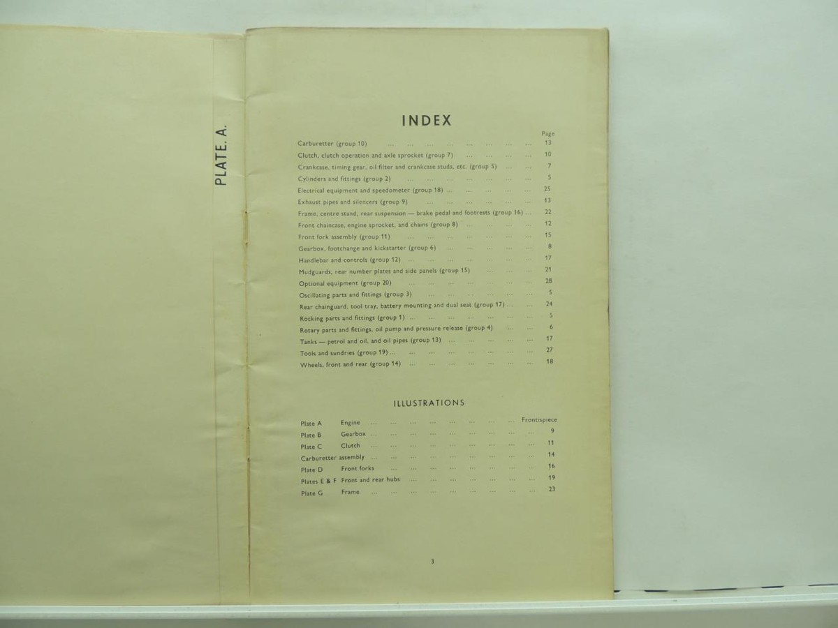 古い書物 Osprey The War in Japan 1467-1615 Essential Histories Book