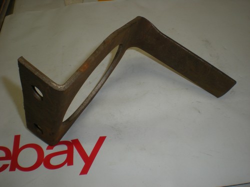 71 72 73 74 75 76 BUICK PONTIAC CHEVY OLDS STATION WAGON EXHAUST HANGER 360023 - Picture 2 of 2