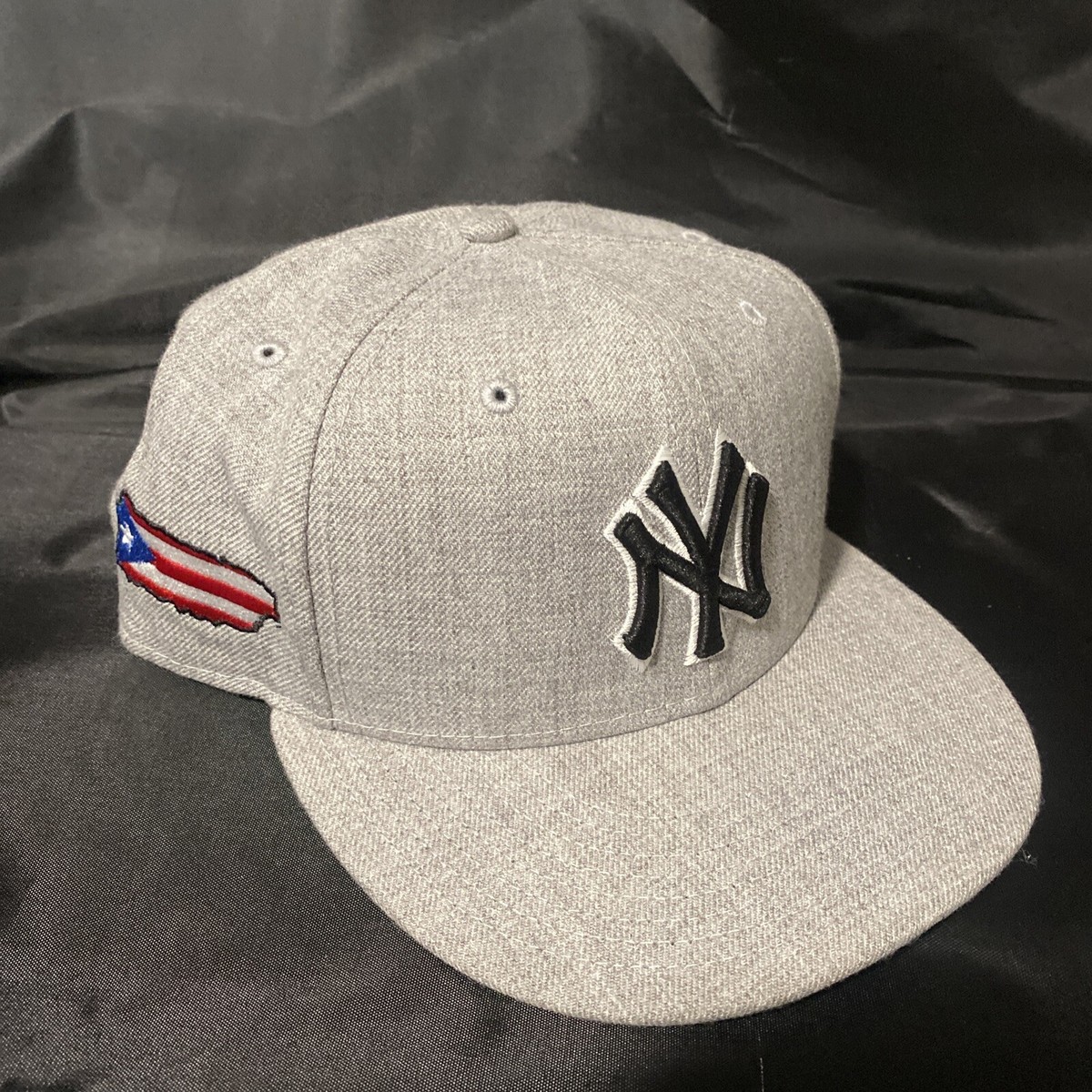 59fifty New York Yankees hat with Puerto Rican flag in shape