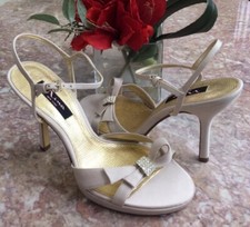 New Nina New York Women  s Beige Satin Rhinestone Bow Heel Sandals Sz 9M MSRP 89