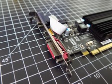 XFX HD 5450 PCIe x16 Silent Desktop Video Graphics Card GPU LP Brackets 8