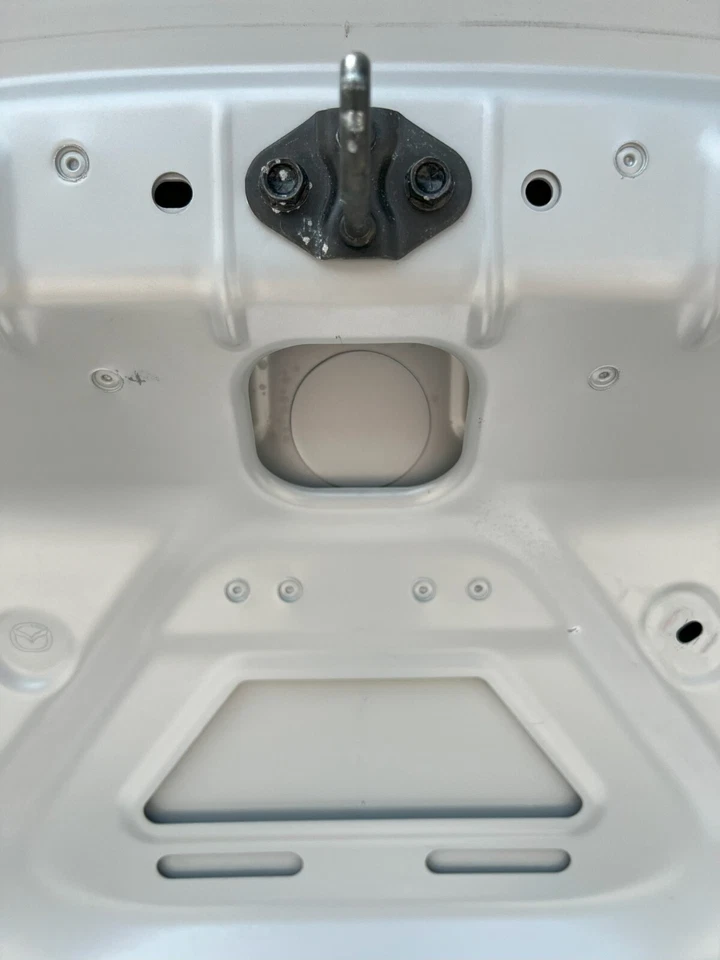 Mazda MX-5 Miata Sharkfin Kit (Aero Gray Metallic) - Image 4 of 4