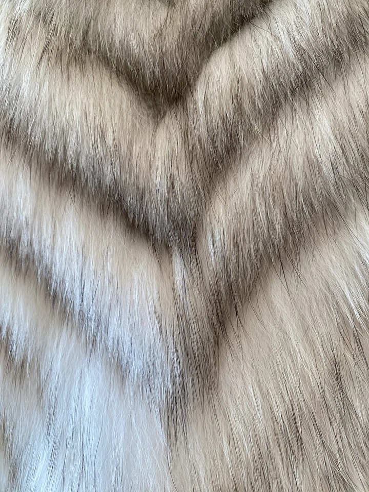 Abrigo de piel de zorro azul genuino de Alaska - personalizado/de colección Foto 4 de 4