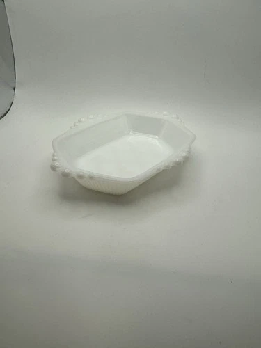 Vintage Westmoreland Milk Glass Beaded Edge Candy Nut Dish