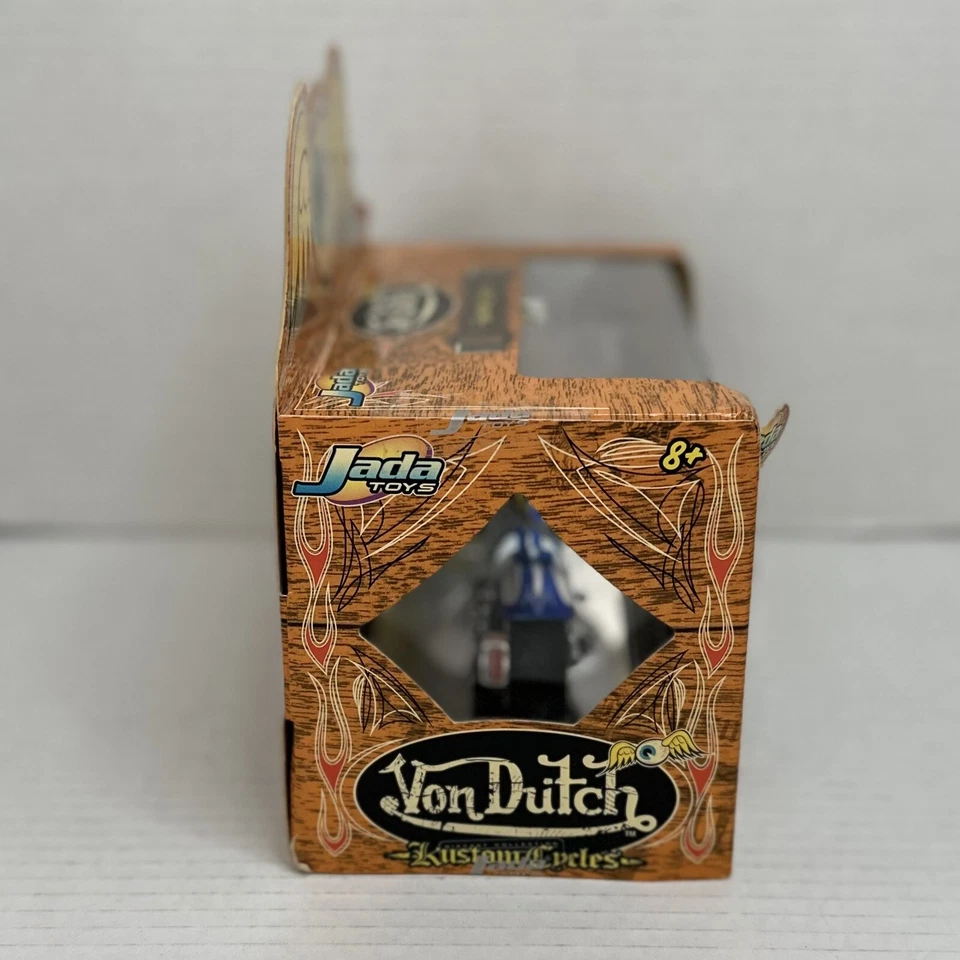 Von Dutch Kustom Cycles Dragnut Blue & Silver '04 1:18 Scale Motorcycle and Case - Image 4 of 4