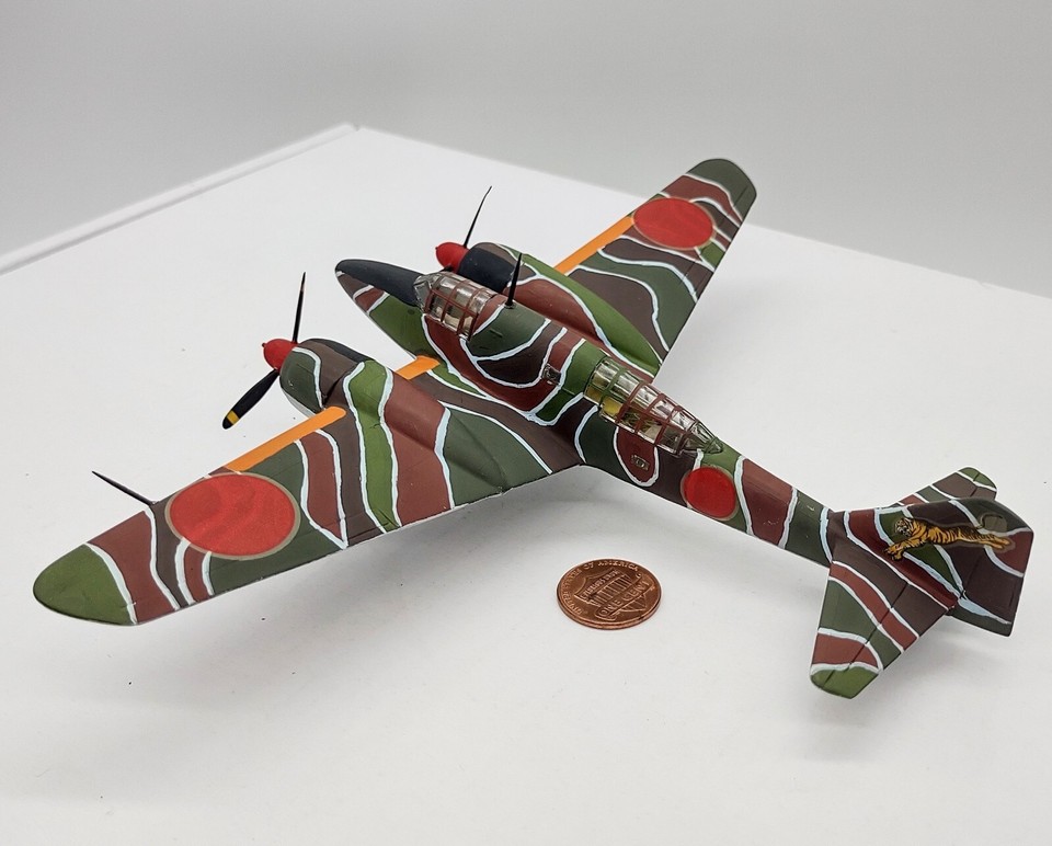 172 Scale Built Plastic Model Airplane WWII Japanese Reconnaissance