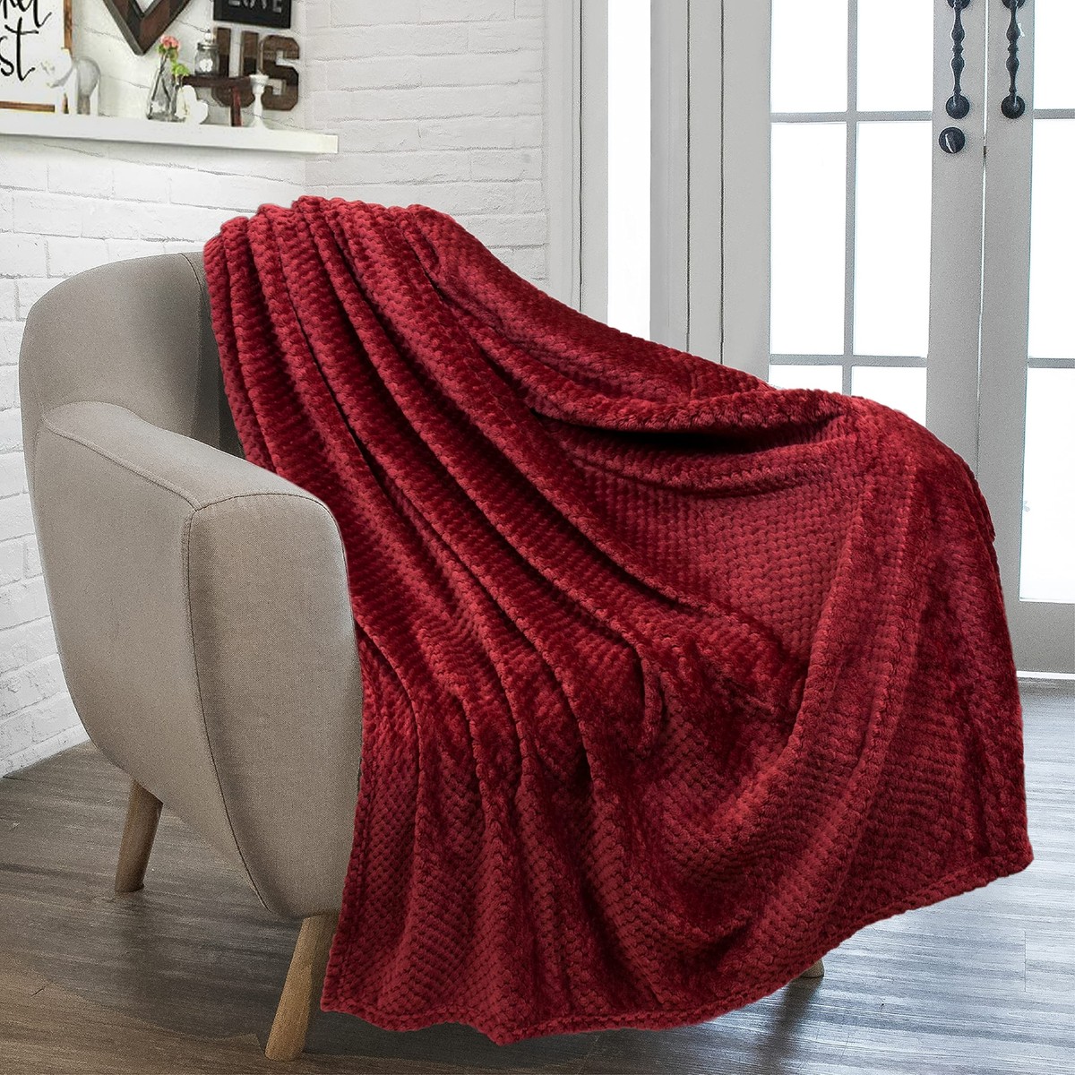 PAVILIA Maroon Red Throw Blanket for Couch Bed Soft Fleece Throws - Main Image