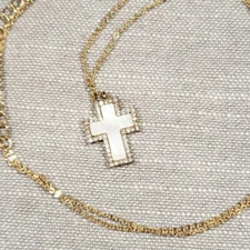 Vintage Necklace White Cross Christian H66