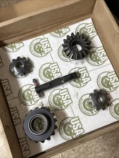 USA Standard Gear ZIKF7.5-S-28 Spider Gear/ Seal Rebuild Set For Ford 7.5" Diff