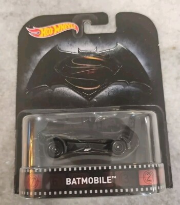 Hot Wheels DC Comics BATMAN vs SUPERMAN ~ BATMOBILE Retro Entertainment Die-Cast