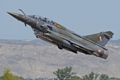 ''Luxuskit'' Mirage 2000 D/N von Kitty Hawk mit sehr viel Zubehör  1:32 TOP!!