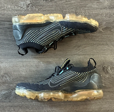 all black vapormax women's size 9