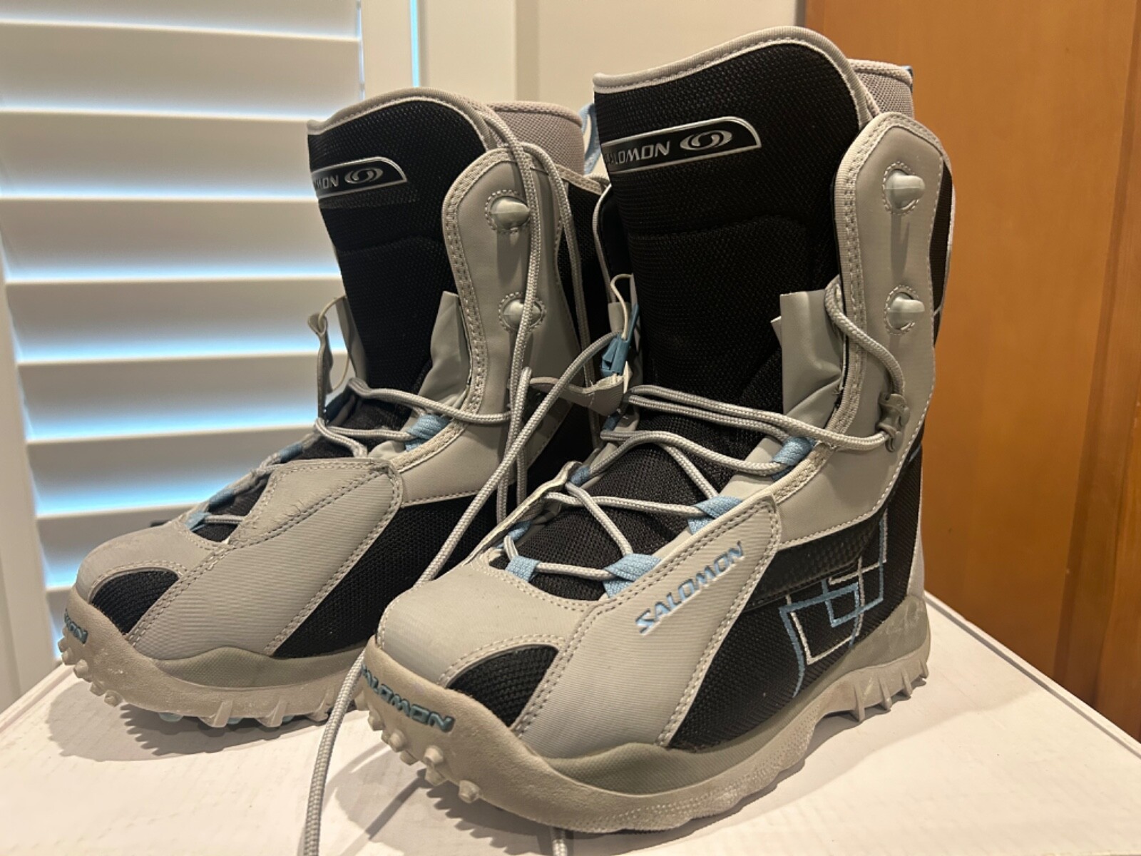 Usa unata! volta!i St daowboard snowboa Salomon Kalit donnaa ta 8 liti pu edeganti!