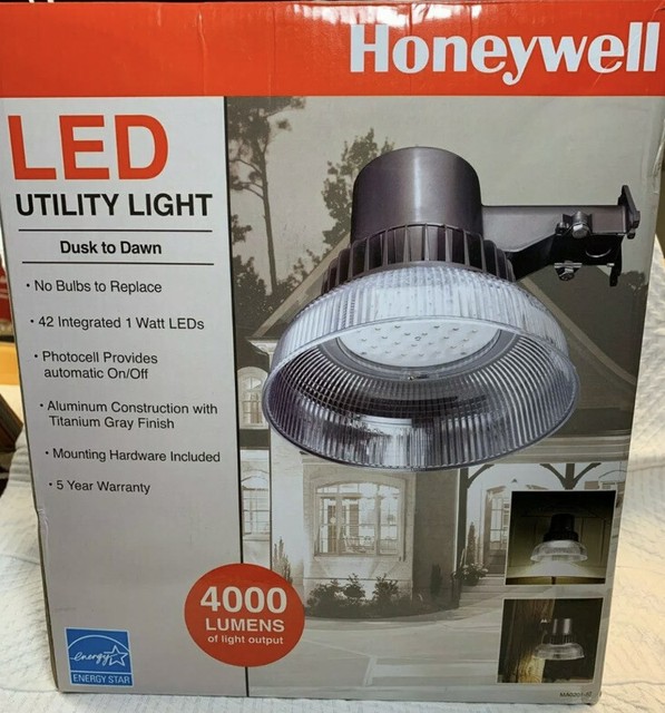 Honeywell LED Outdoor Dusk to Dawn Utility Light NIB 4000 Lumens