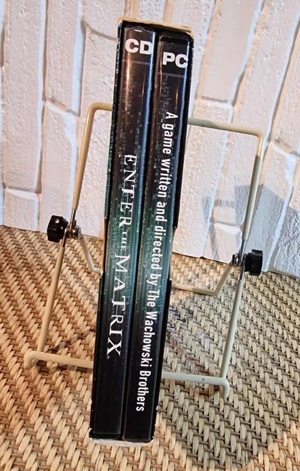 Enter the Matrix Pc Game (2003) - Complete with Original Box and Manual - Image 2 of 4