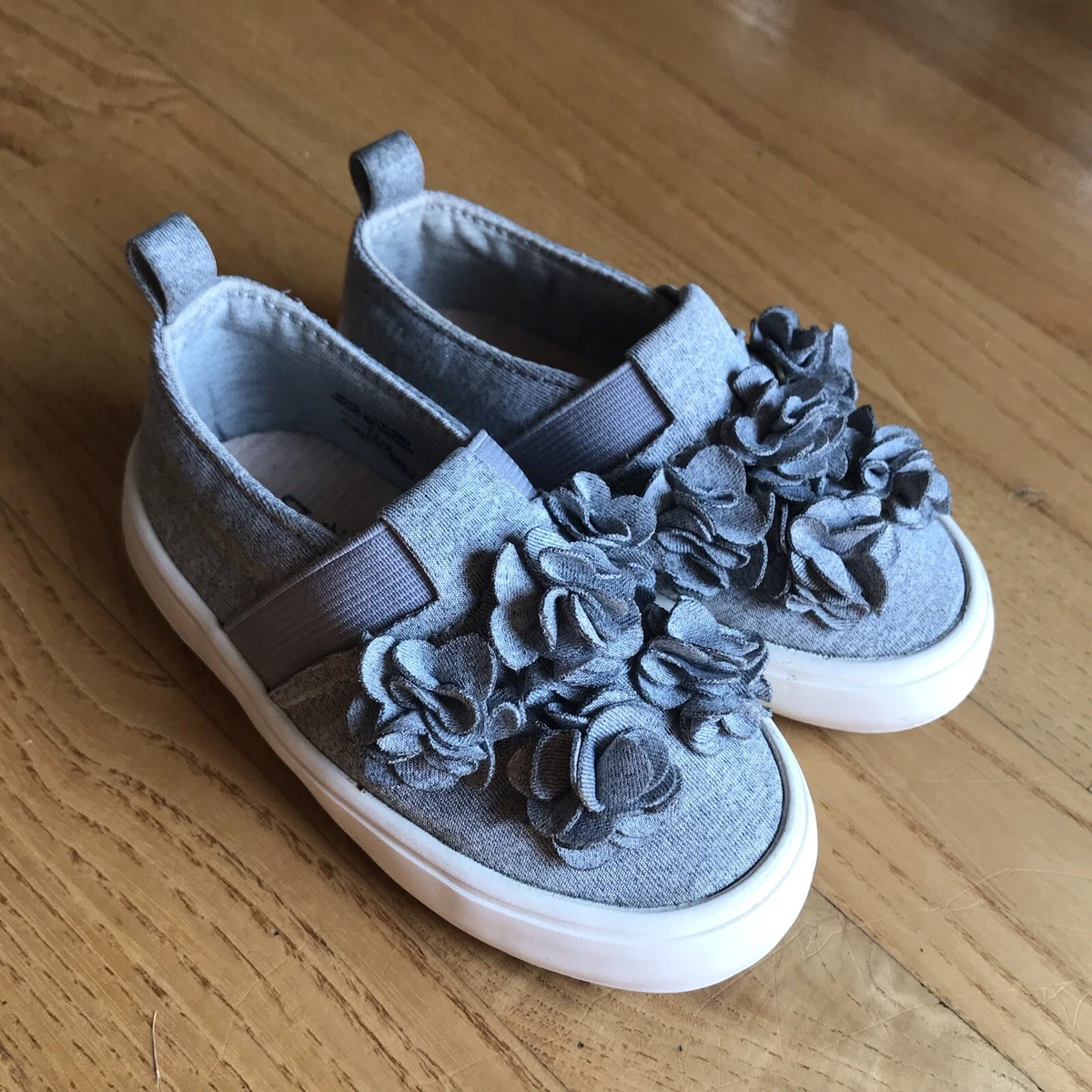 Zara Infant Shoes Sneakers Size 7 Gray