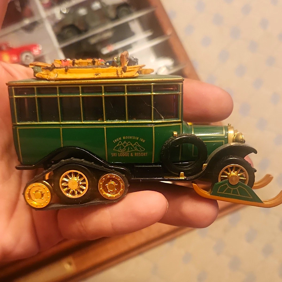 25+ Matchbox Models of Yesteryear Diecast Cars, Trucks & Vans for