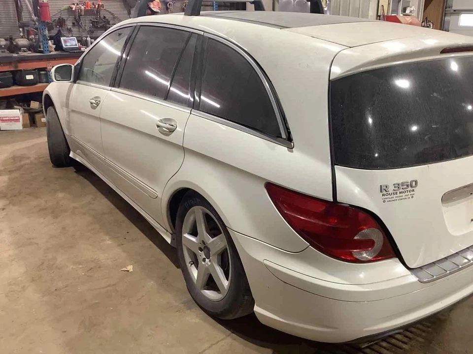 Used Fuel Injection Throttle Body fits: 2010 Mercedes-benz Mercedes r-class 164 Foto 2 de 4