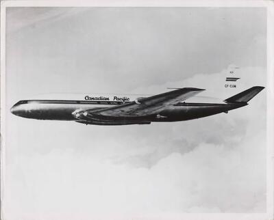 CANADIAN PACIFIC AIRLINES DE HAVILLAND COMET CF-CUM VINTAGE AIRLINE PHOTO CP AIR