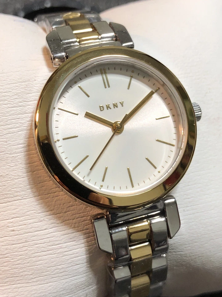 Reloj DKNY Mujer Acero Inoxidable Duo Tono Plateado y Dorado Todavía en Plástico Batería Nueva Foto 4 de 4