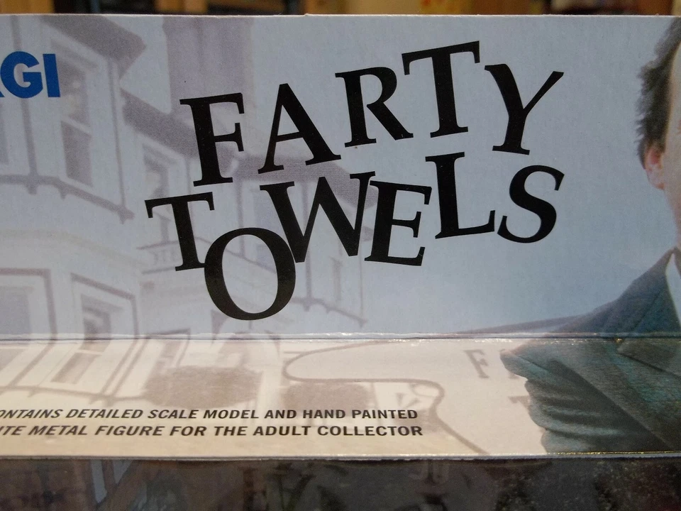 Corgi 00802 Fawlty Towers Austin 1300 + Basil Figure - FARTY TOWELS - VERY RARE - Image 3 of 4